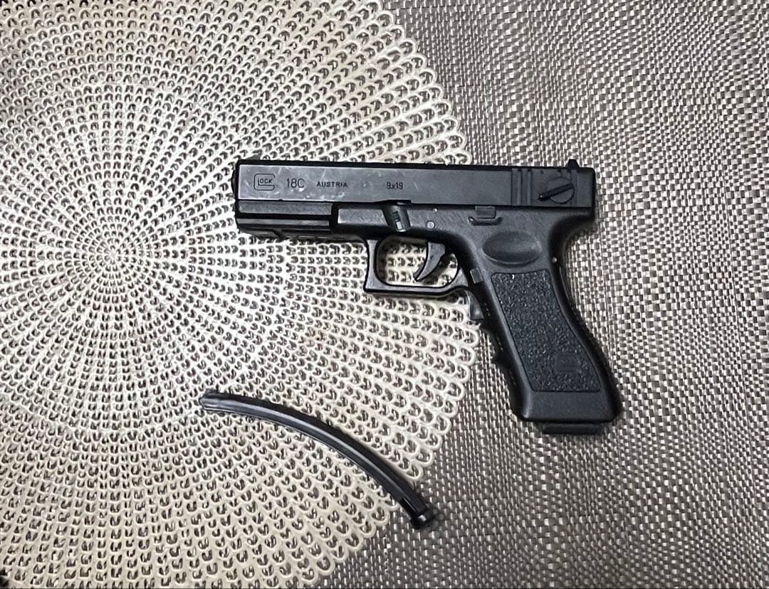 東京マルイ　カスタム品　グロック18C Glock 電動ガン　金属ピニオンギア
