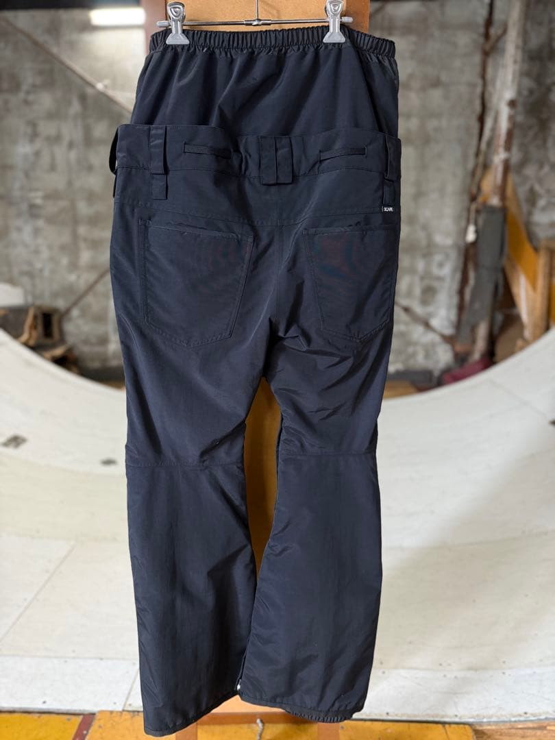 【新品】SCAPE CELES PNT レディースウェア　パンツ　スノーボード