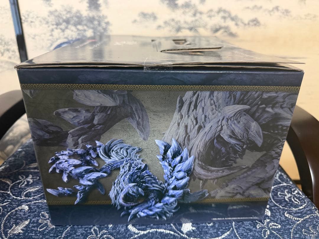 一番くじ　モンスターハンターワイルズ　ラストワン賞　護竜アルシュベルドフィギュア
