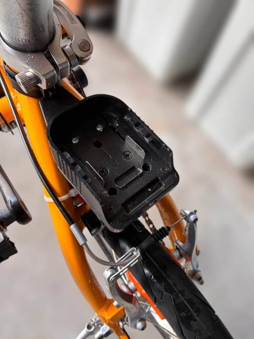 OUTRUNK 電動アシスト自転車 イエロー（バッテリ容量改善仕様）
