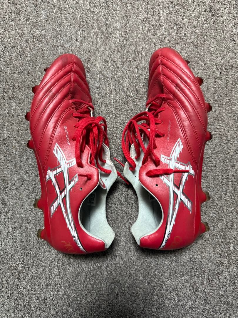 ASICS サッカーシューズ