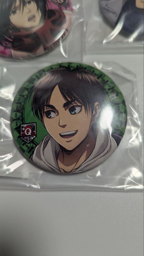 レア　進撃の巨人×富士急ハイランド 缶バッジ エレン　ミカサ　リヴァイ