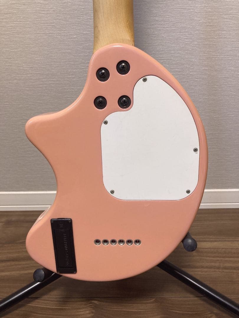 超美品 FERNANDES ZO-3 ピンク USBアダプター付き 弦新品