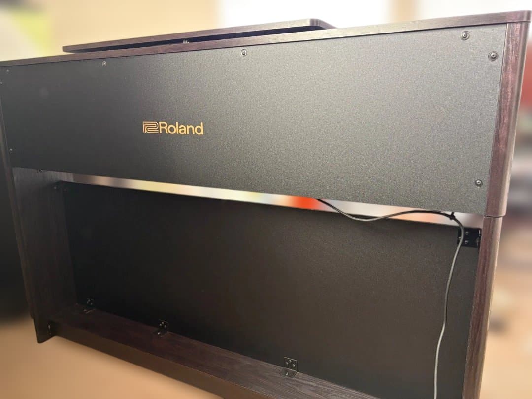 【美品】Roland HP704 ピアノマット付き