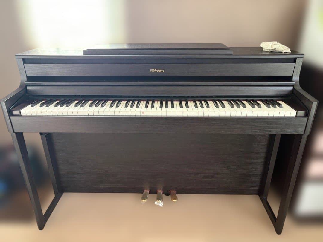 【美品】Roland HP704 ピアノマット付き