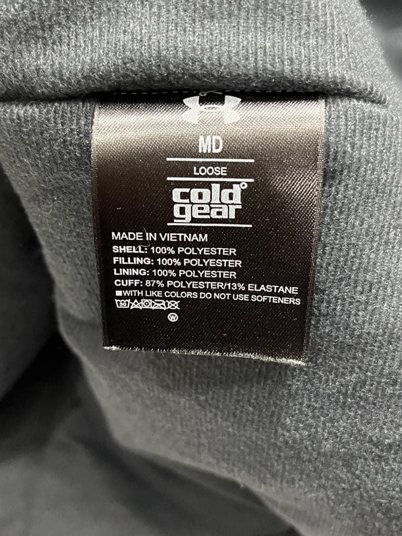 UNDER ARMOUR　防風防寒 中綿 ロングコート ベンチコート　ブラック