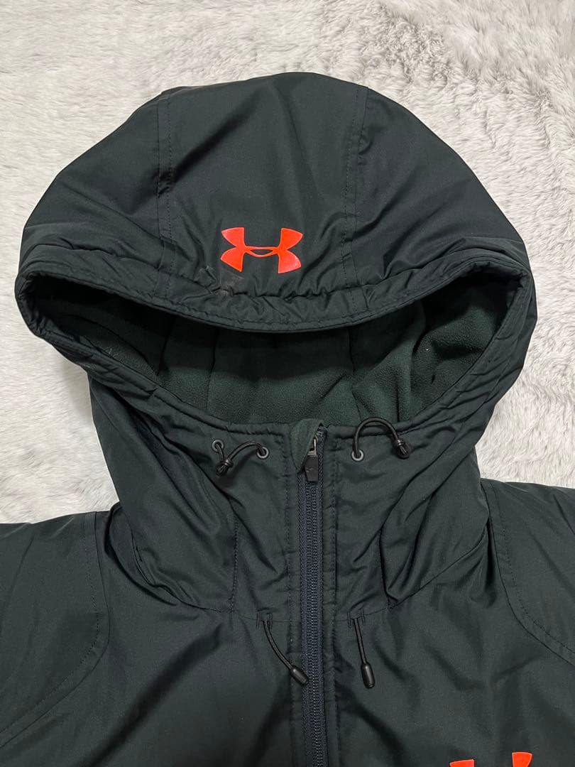 UNDER ARMOUR　防風防寒 中綿 ロングコート ベンチコート　ブラック