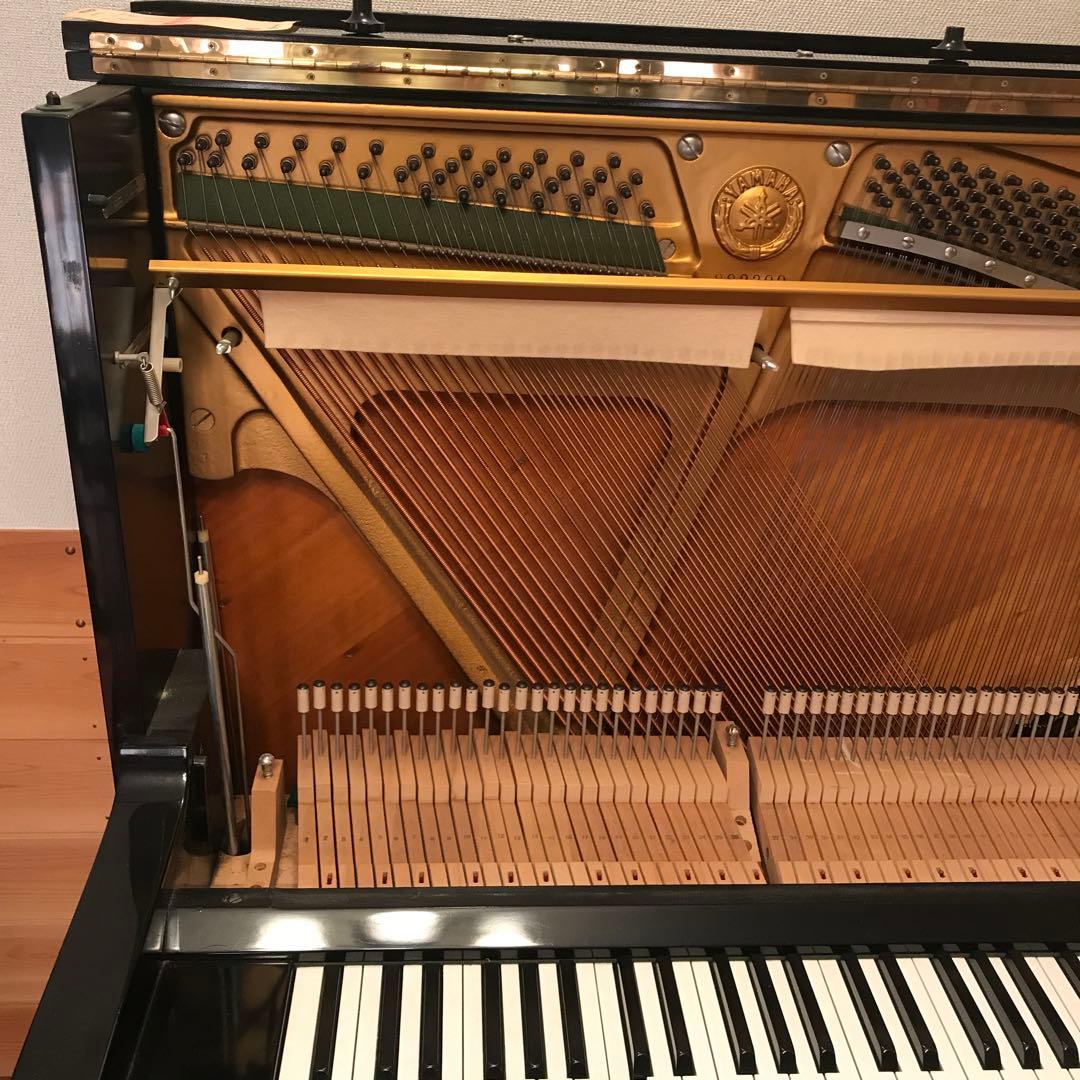 必要な方のところにお届けしたいYAMAHA アップライトピアノ 光沢仕上げ中古品
