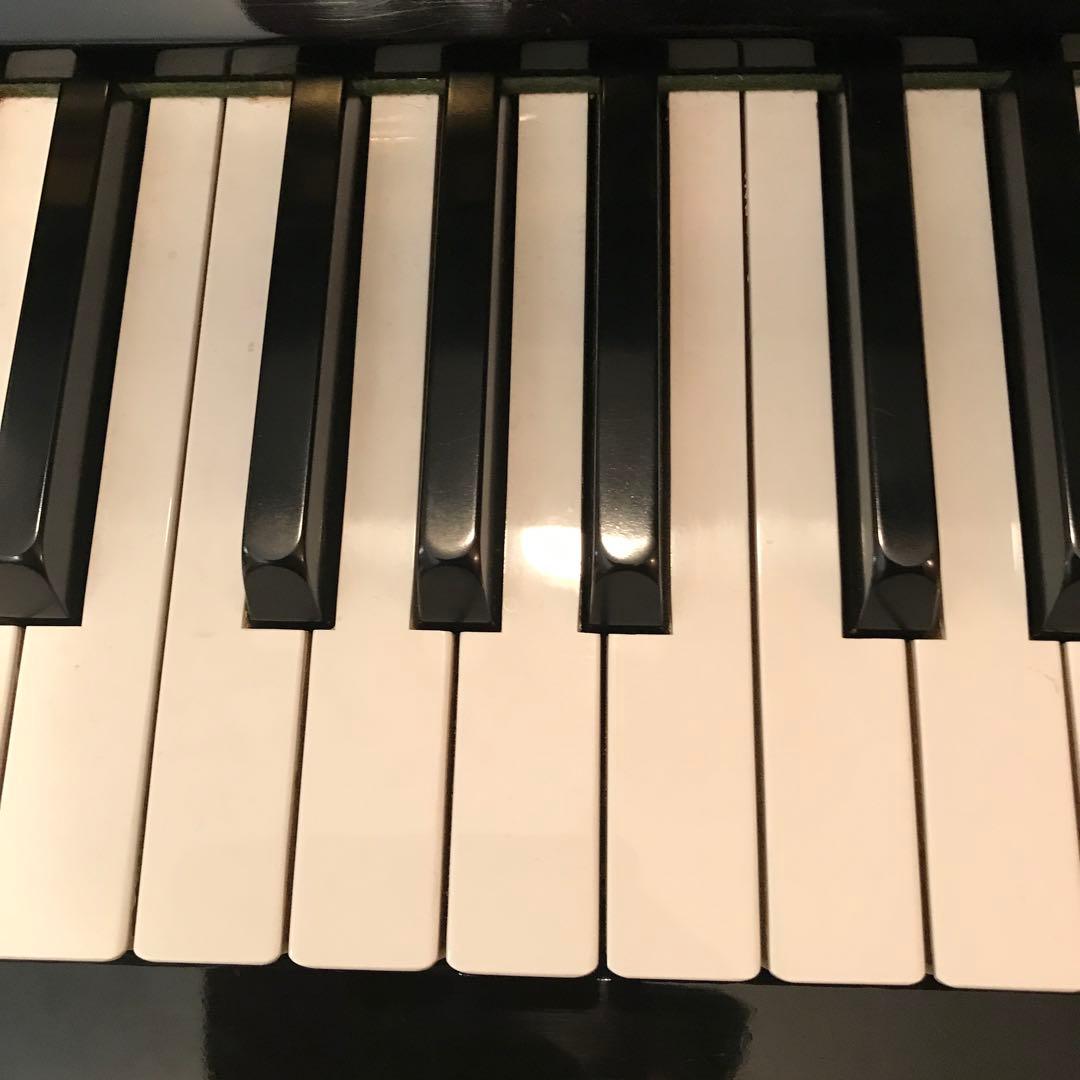 必要な方のところにお届けしたいYAMAHA アップライトピアノ 光沢仕上げ中古品
