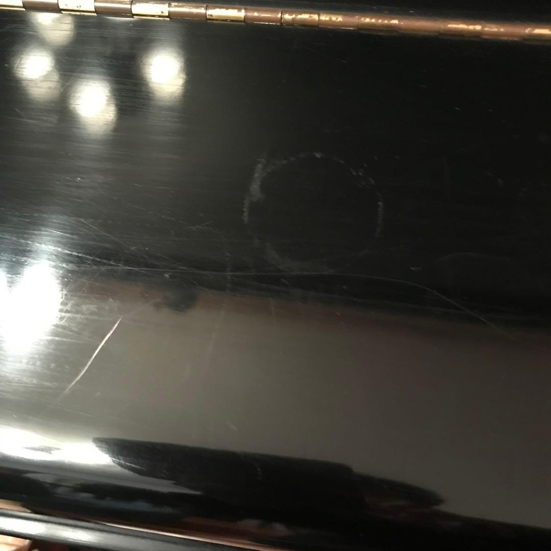 必要な方のところにお届けしたいYAMAHA アップライトピアノ 光沢仕上げ中古品
