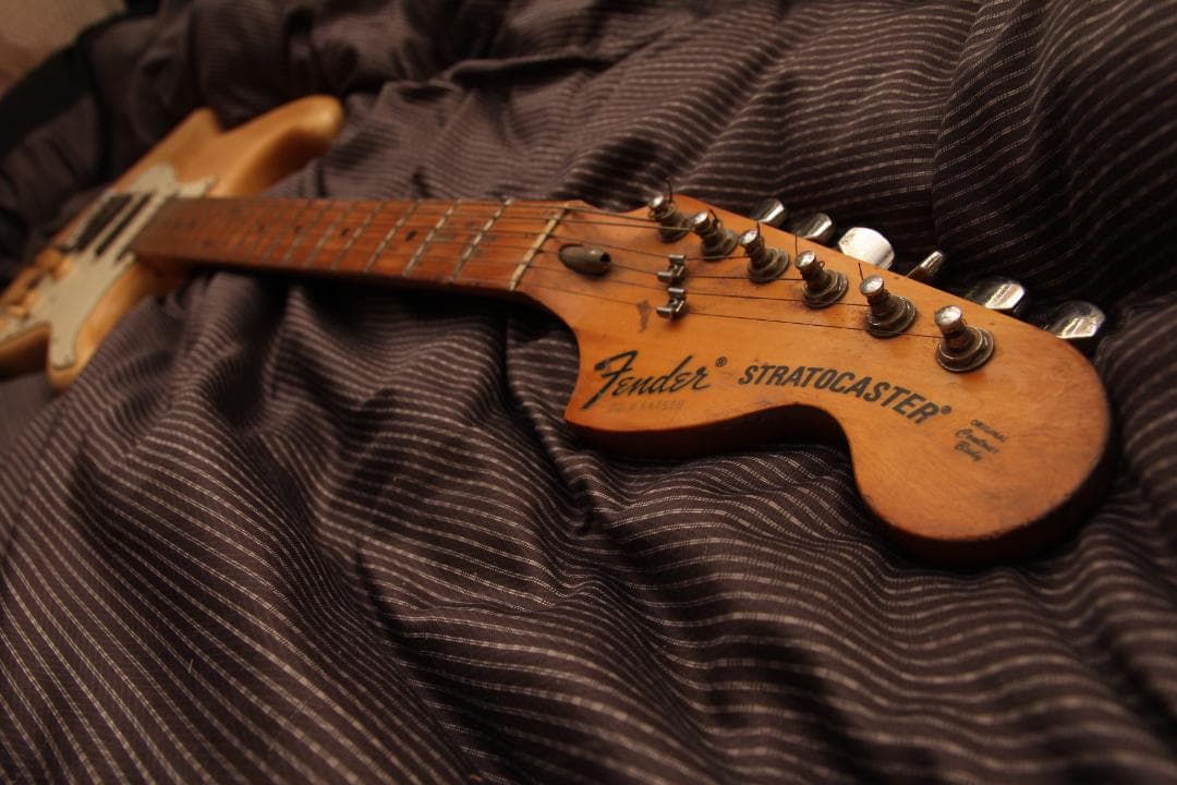 ギター Fender Japan Stratocaster