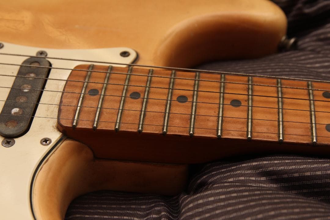 ギター Fender Japan Stratocaster