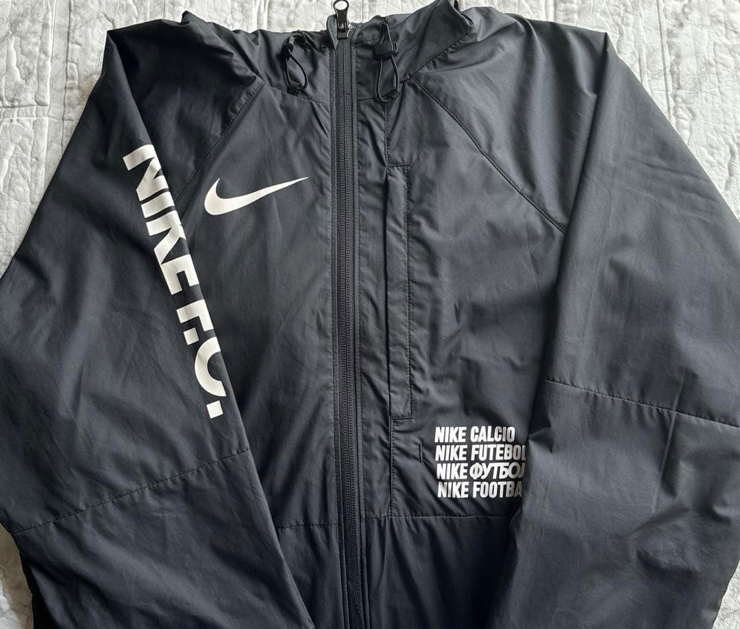 【極美品】NIKE FCナイキFCウィンドブレーカー　LTE パーカー　S