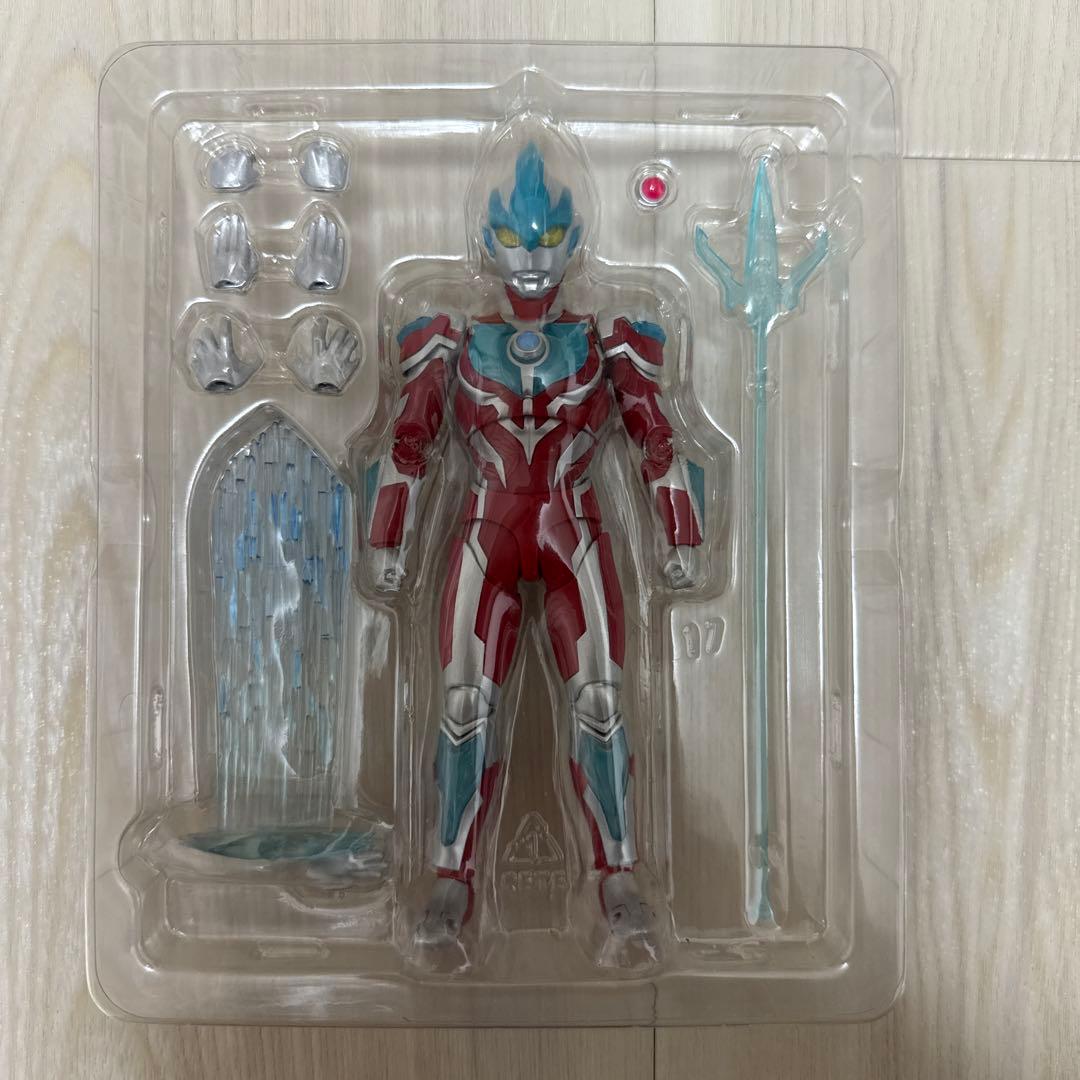 S.H.フィギュアーツ　ウルトラマンギンガ
