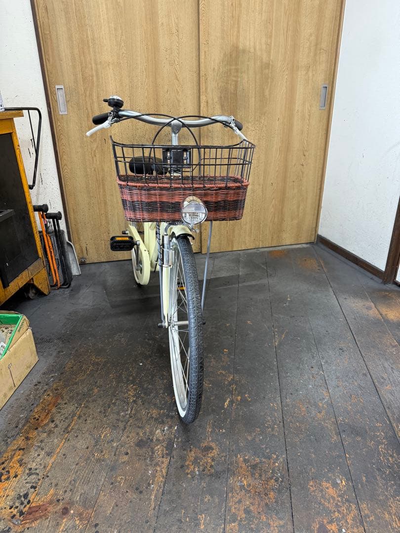 中古車　イノベーションファクトリーJr　22インチ　LEDダイナモライト　美品