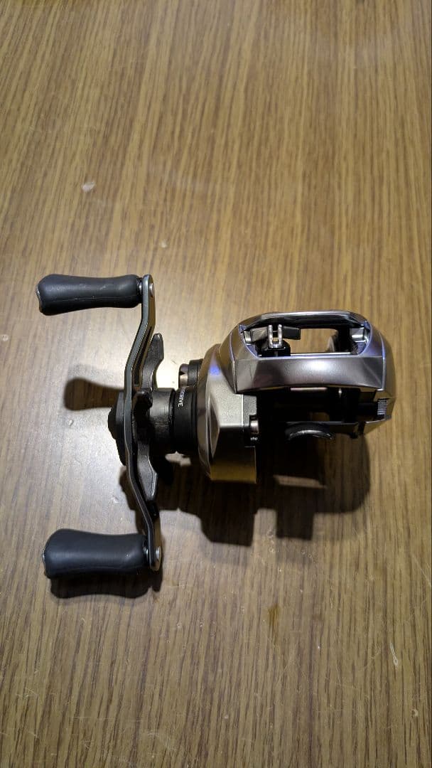早い者勝ちDAIWA21ジリオンsvtwZILLION SV TW 1000H右