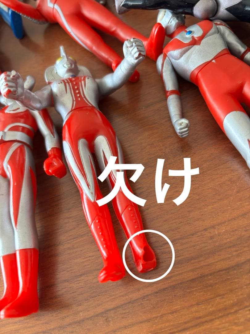 ウルトラマンフィギュア64体＋おまけ2個　ソフビ人形