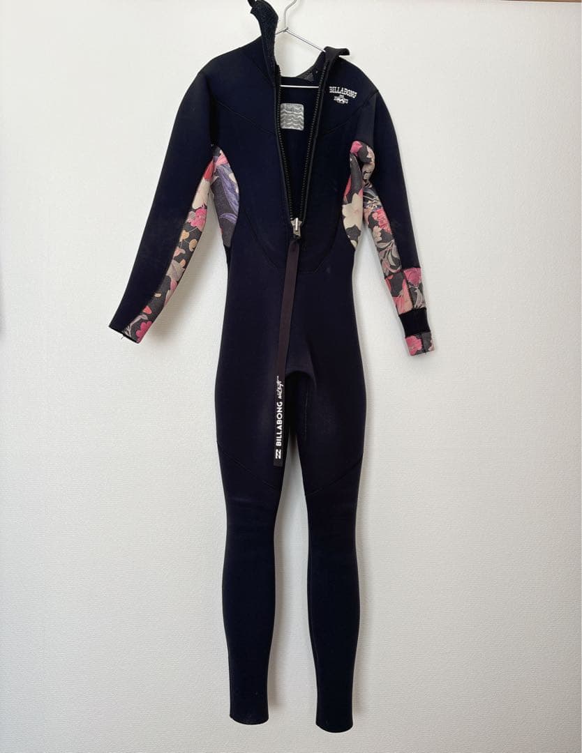 Billabong フルスーツ　2/3ミリ　ウェットスーツ　レディース　花柄