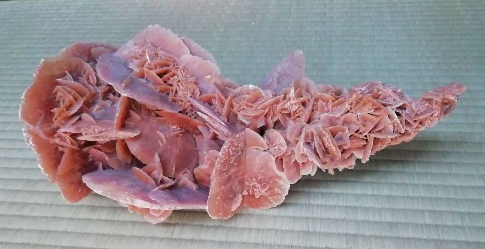 デザートローズ　砂漠の薔薇　オブジェ