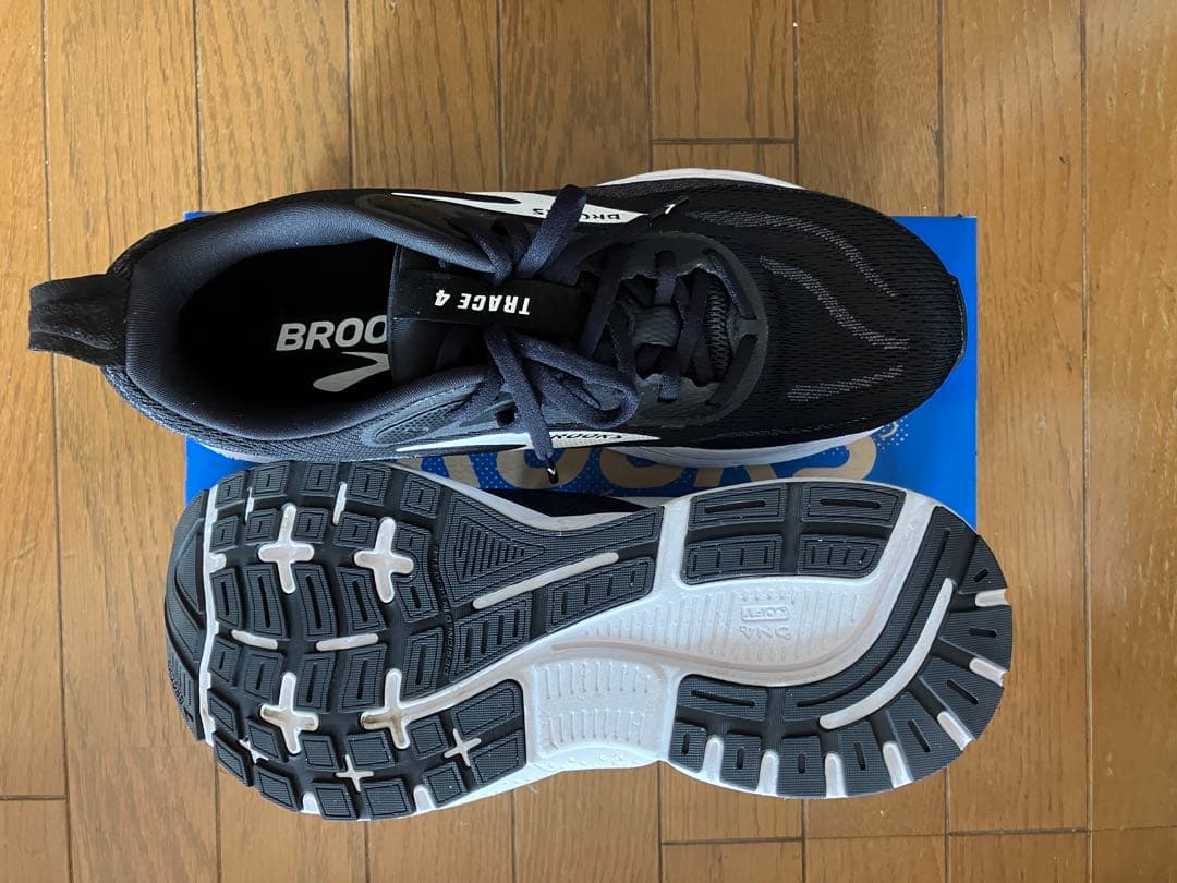 ブルックス　BROOKS トレース4 TRACE4 ワイド（2E）26.5 箱付