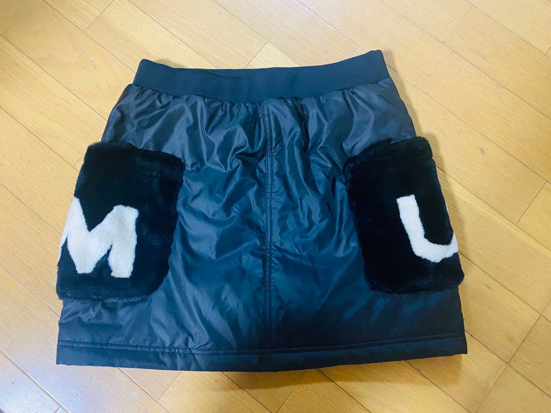 美品　MUSPORTS エムユースポーツ　ゴルフウェア　ロゴボアスカート