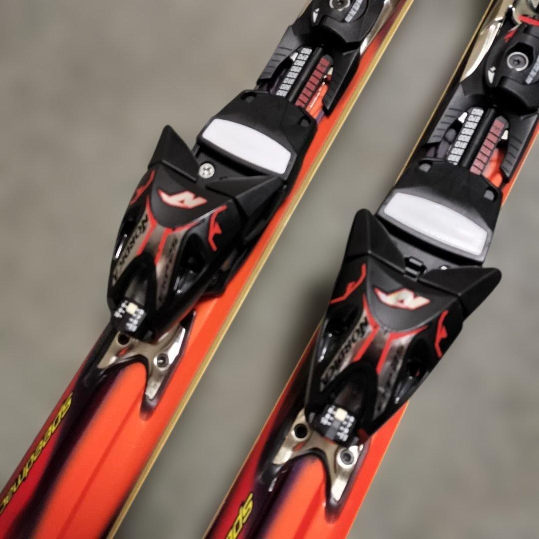 【シーズン最終価格】ノルディカ スキーセット 170cm（ポール・ケース付）
