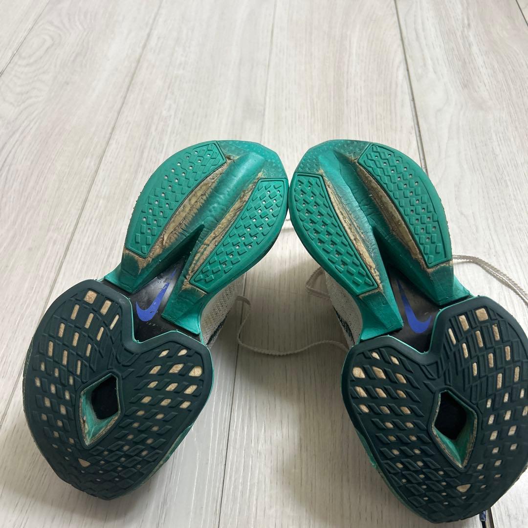 ハナダベースNike アルファフライ2 22.0センチホワイト/グリーン
