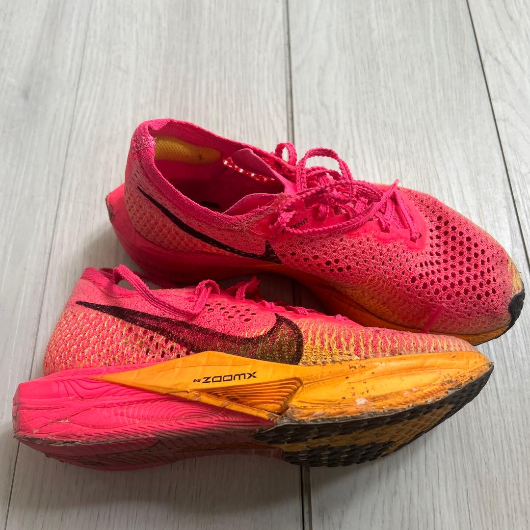 ハナダベースNike アルファフライ2 22.0センチホワイト/グリーン
