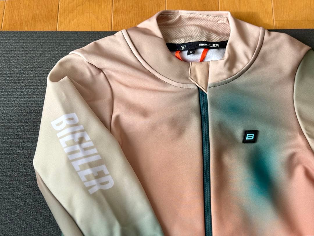 【週末お値下げ中】BIEHLER サイクルジャージ Sサイズ レディース