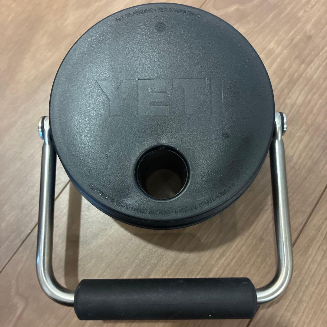 YETI ステンレス製密閉容器 ハンドル付き　ハーフジャグ