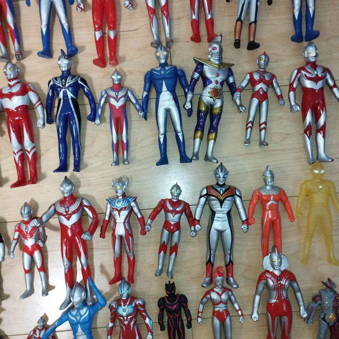 ウルトラマンフィギュア　84体セット　ソフビ等まとめ売り　バンダイ　BANDAI