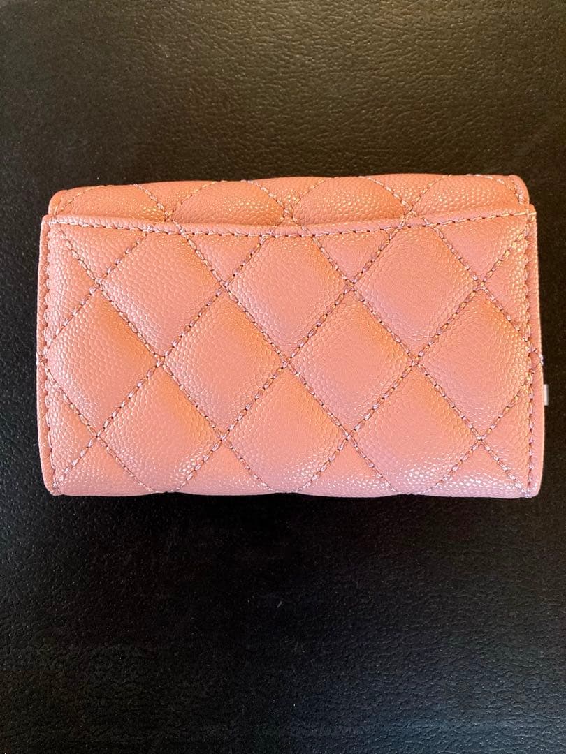 [CHANEL］ 二つ折り財布　超かわいい 　　　　　　ノベルティ