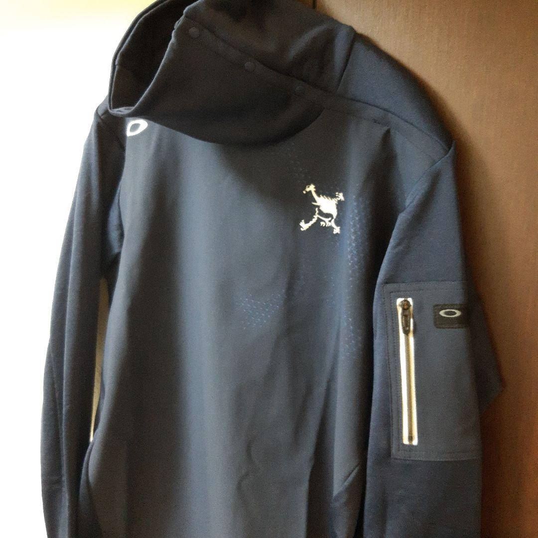 新品　オークリーゴルフ　メンズウエア　スカルタートルネックミドル　長袖シャツ