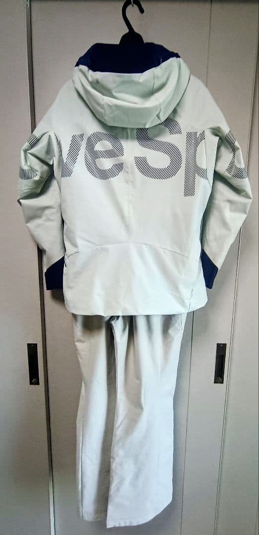 A*様 DESCENTE☆MOVE SPORT レディースL スキーウェア上下