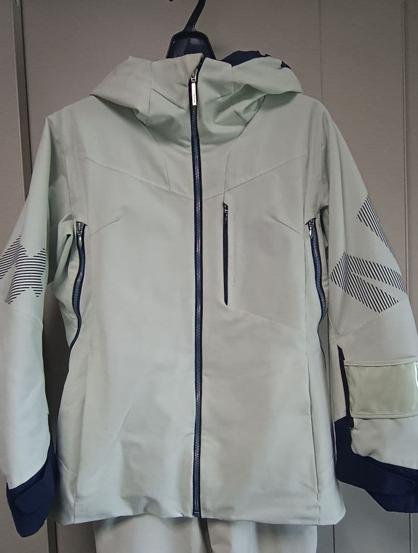 A*様 DESCENTE☆MOVE SPORT レディースL スキーウェア上下