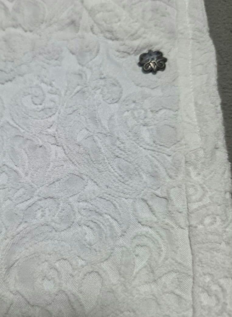 セントアンドリュース、ゴルフホワイト花柄パンツ（刺繍付き）