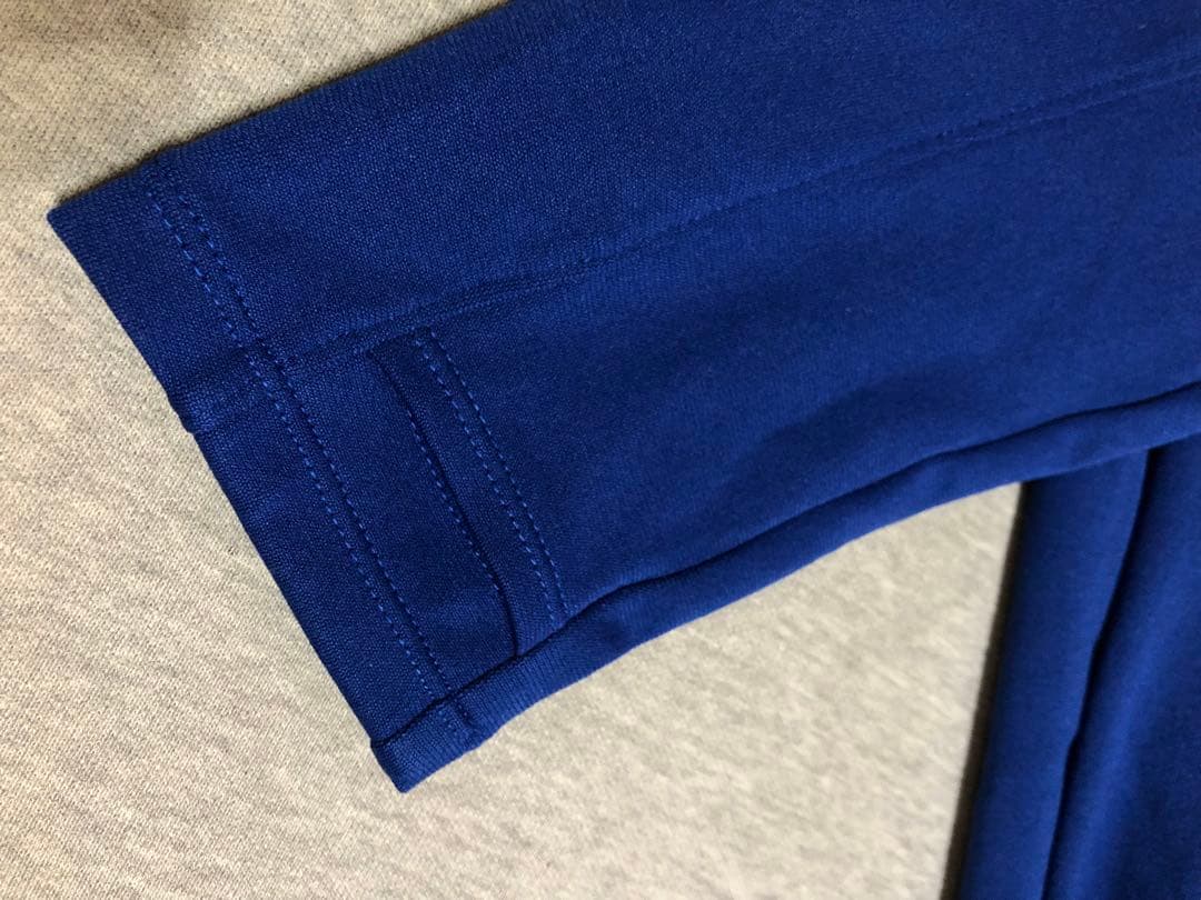 美品　アンブロ　長袖　トップス　トレーニングウェア