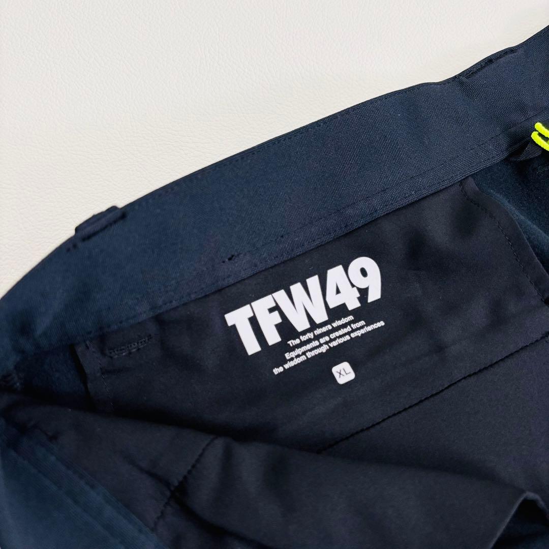 1746【未使用品】TFW49 ウォームアップパンツ ストレッチ素材 23AW