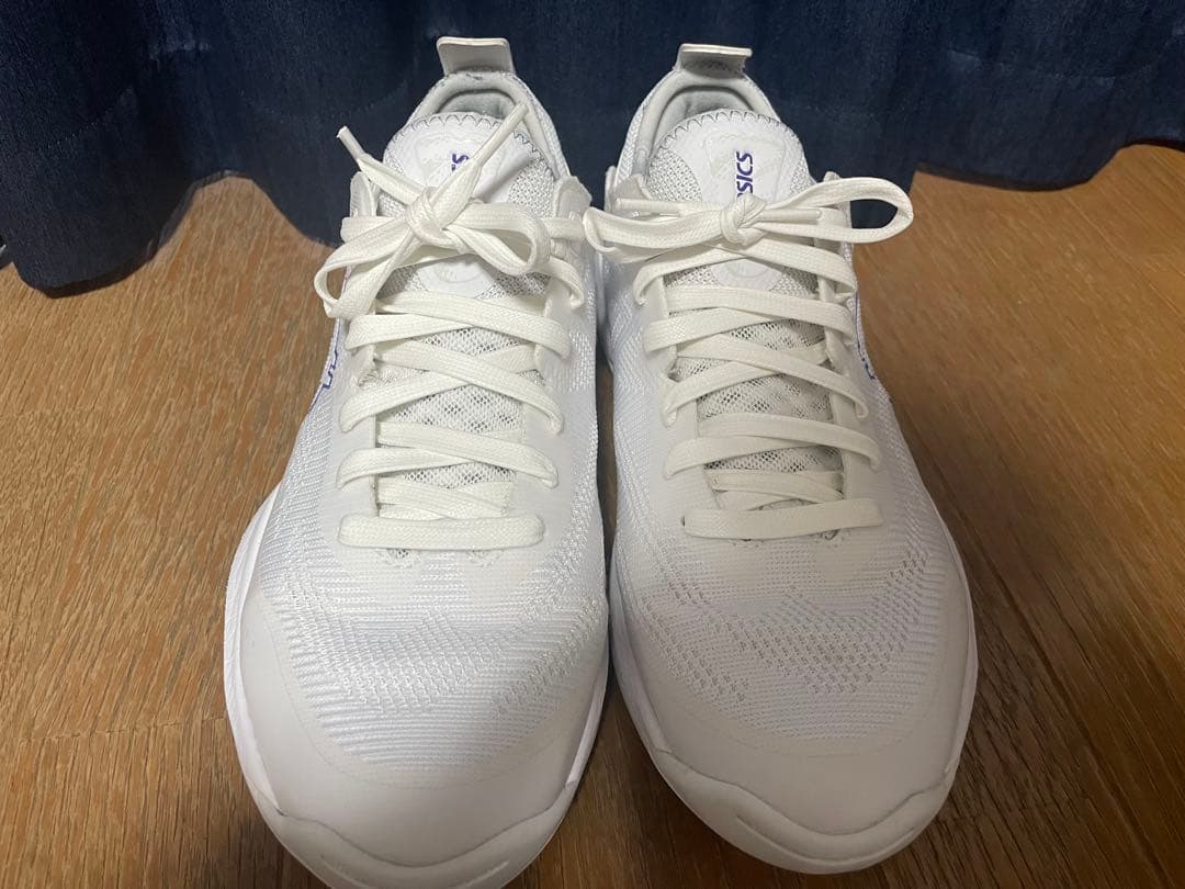 asics グライドノヴァ　バスケットボールシューズ