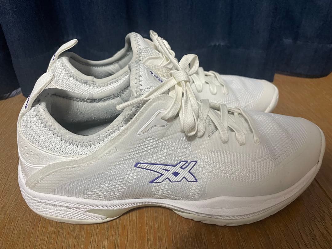 asics グライドノヴァ　バスケットボールシューズ