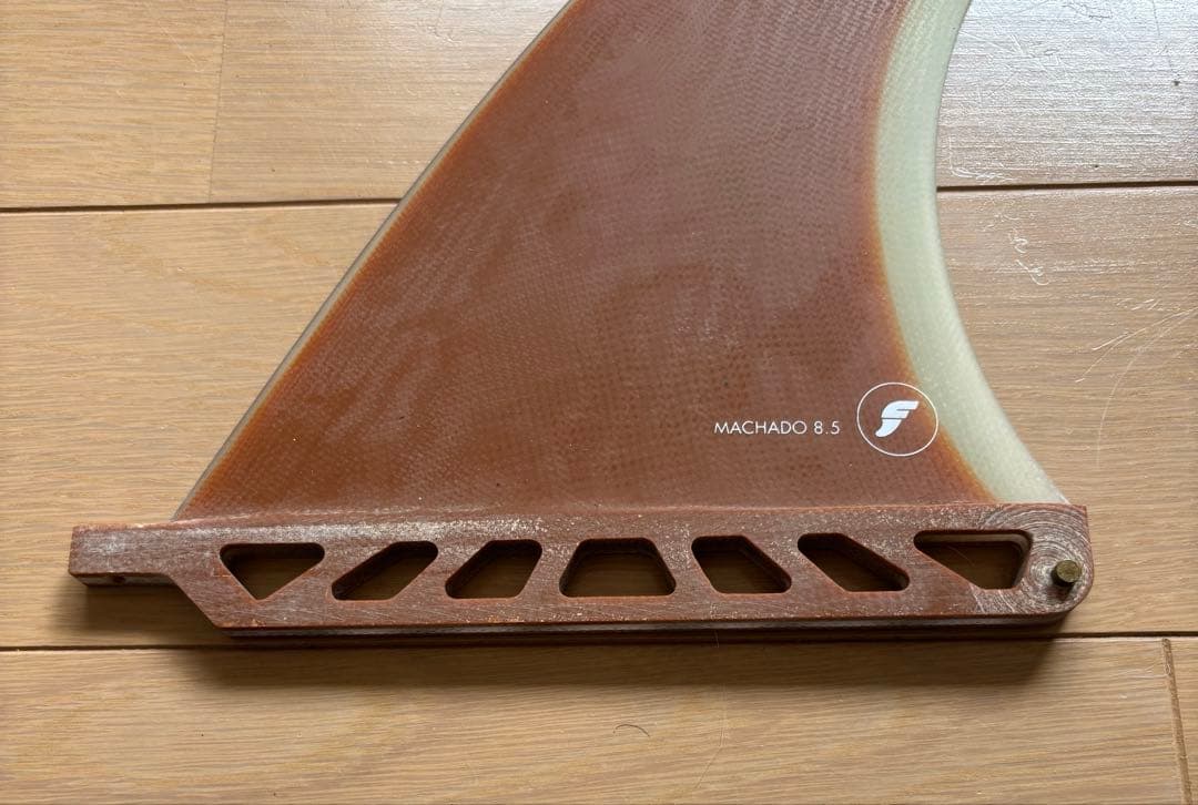 美品 FUTURES FIN フューチャー MACHADO 8.5マチャド