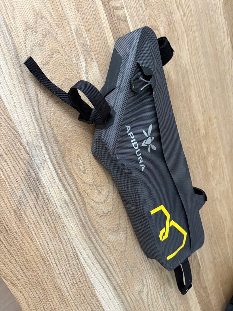 APIDURA エクスペディション フレームパック（3L）