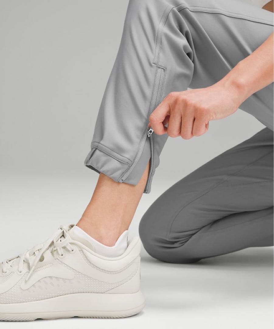 ルルレモン Adapted State Jogger Asia Fit S