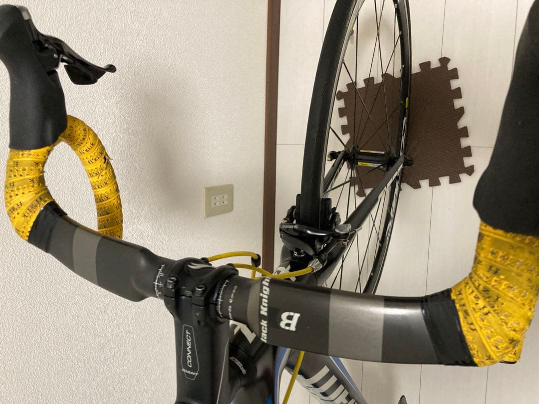 Giant Advanced 2ロードバイク フルカーボン　ディープリム