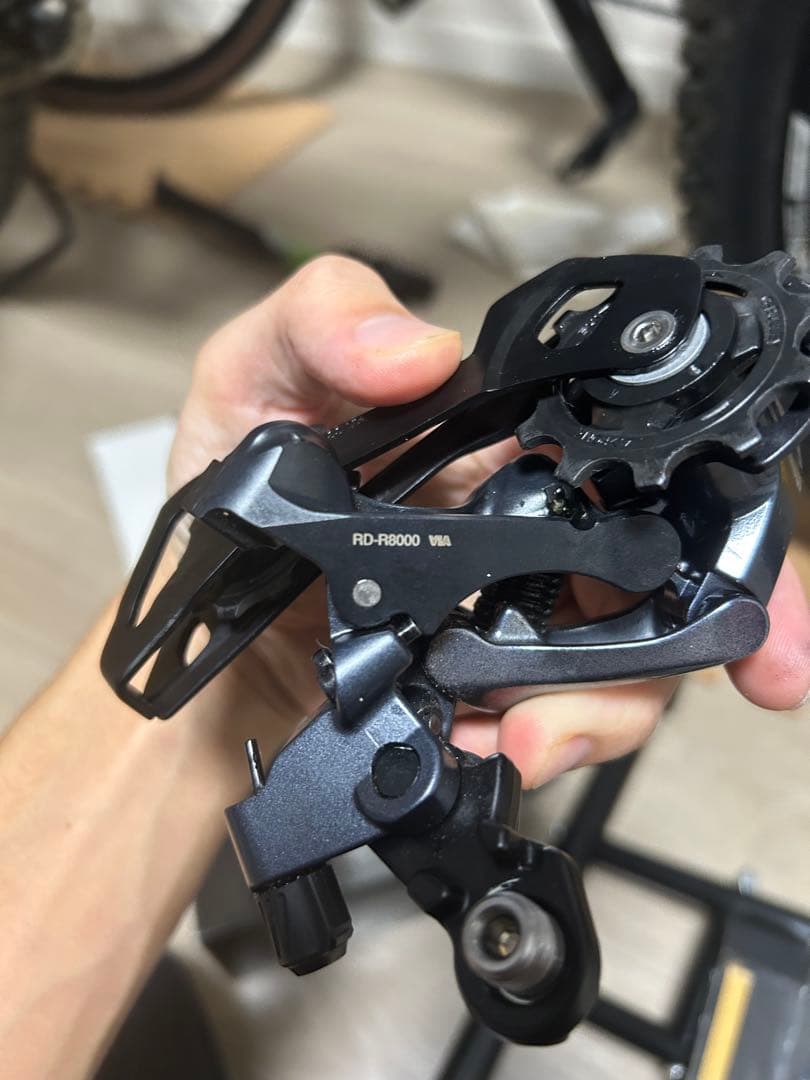 SHIMANO RD-R8000-SS リアディレイラー 11速