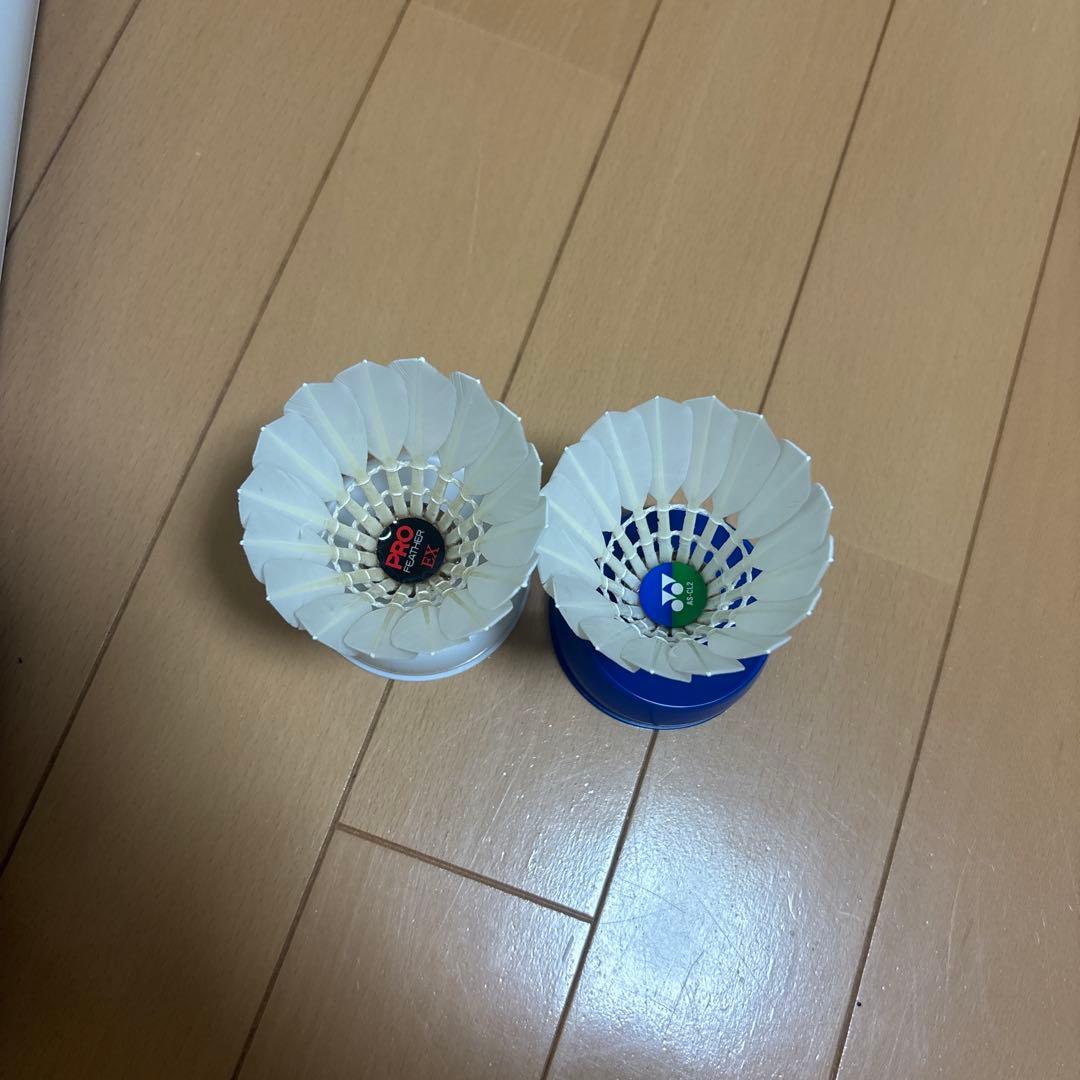 バドミントンシャトル