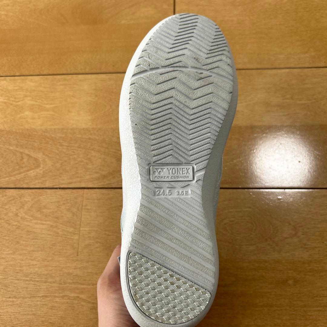 【新品】YONEX ヨネックス パワークッションスリッポン 24.5 シルバー