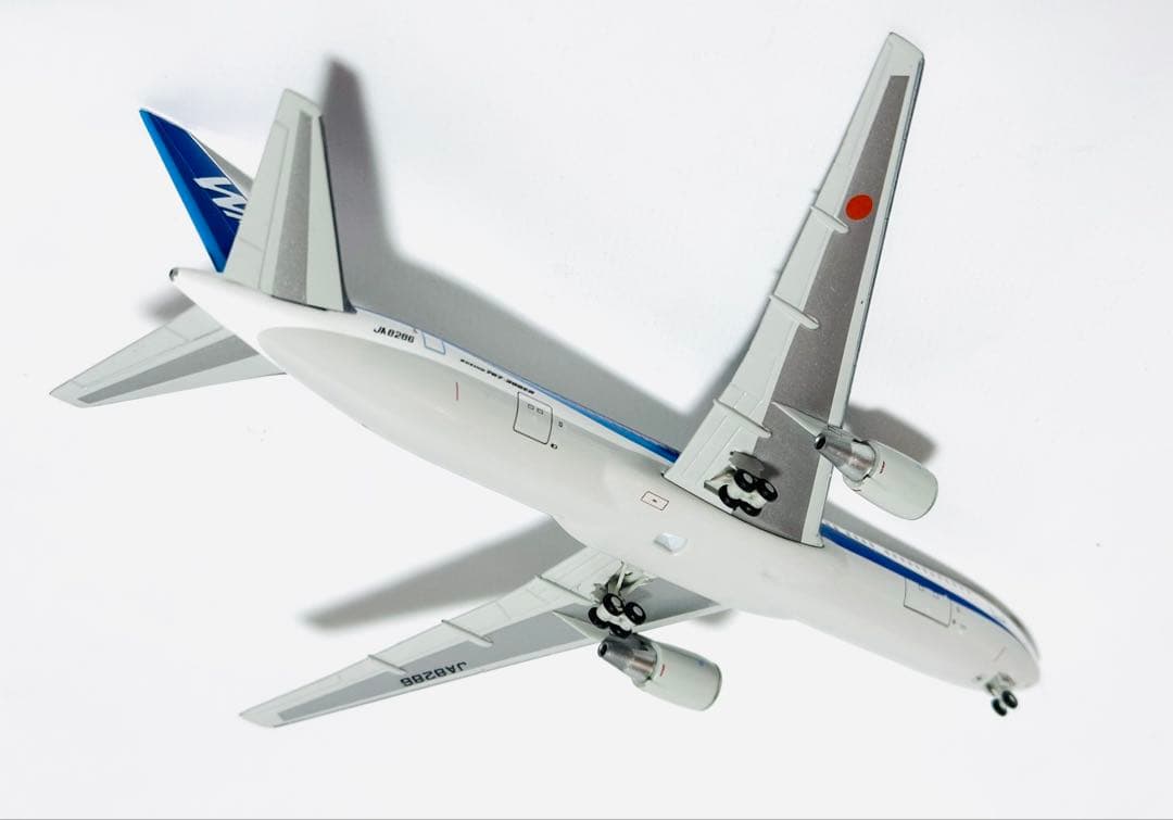 全日空商事 1/400 B767-300ER WAC