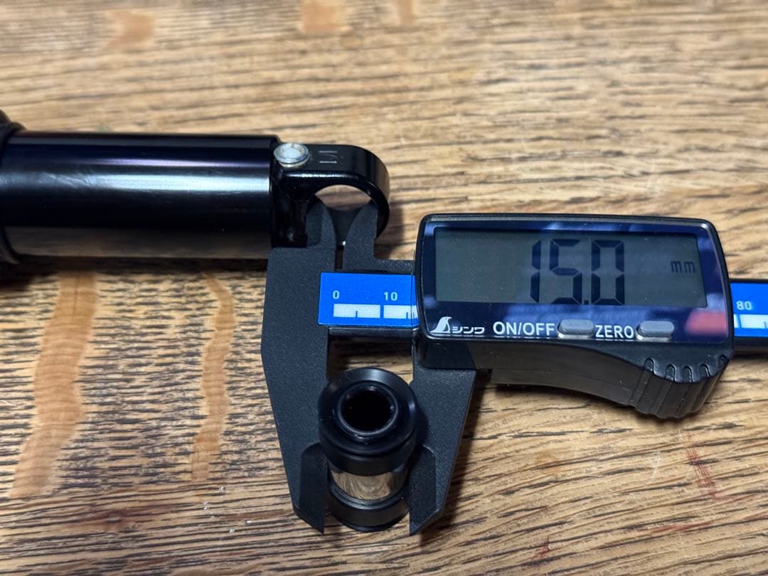 FOX FLOAT DPS Performance Elite 210×52.5