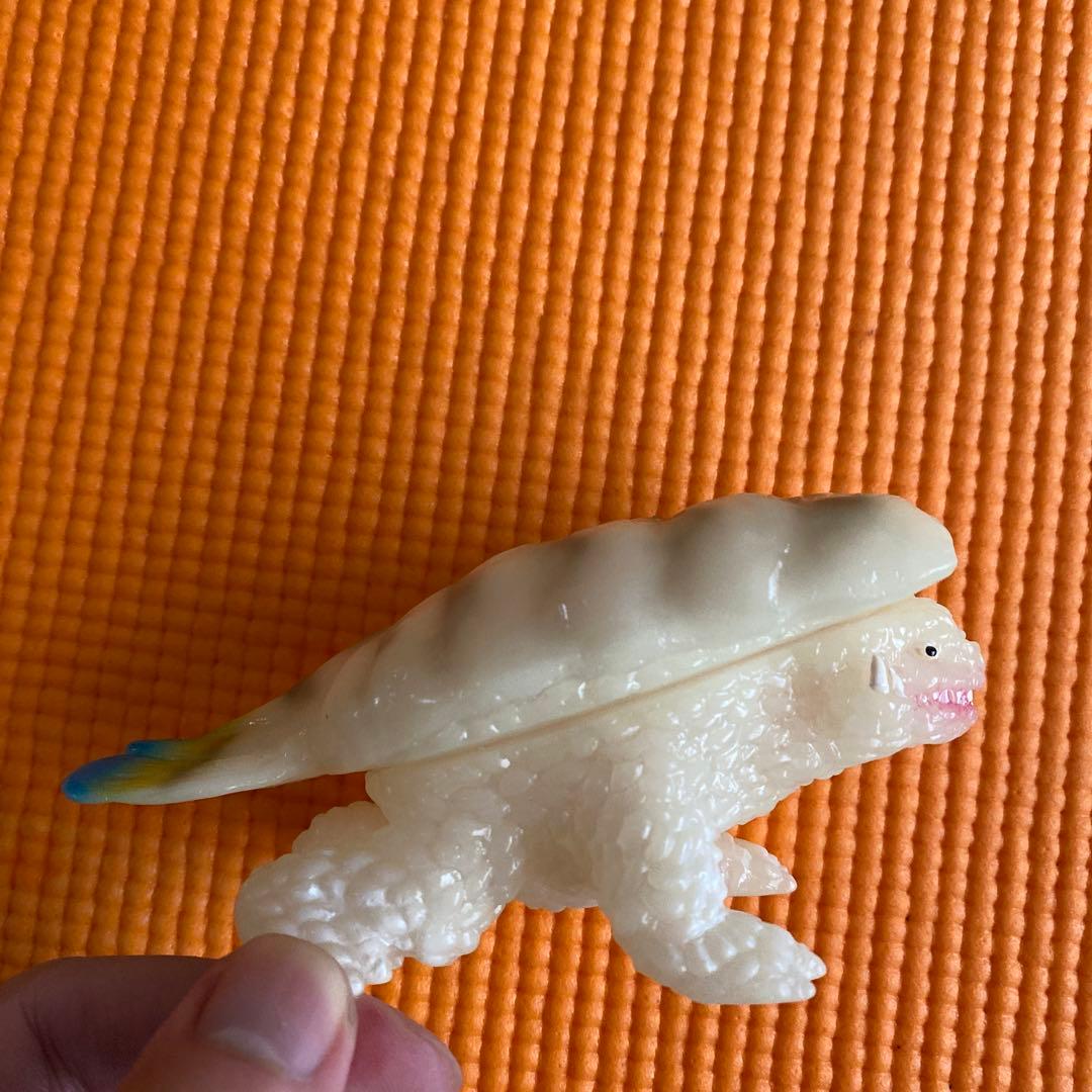 ヤモマーク　スシラー　生エビ